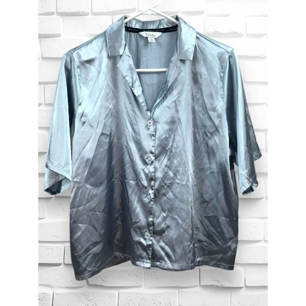 Nicole Miller New York Women’s Medium Soft Satin Notched Collar Boxy Pajama Top
